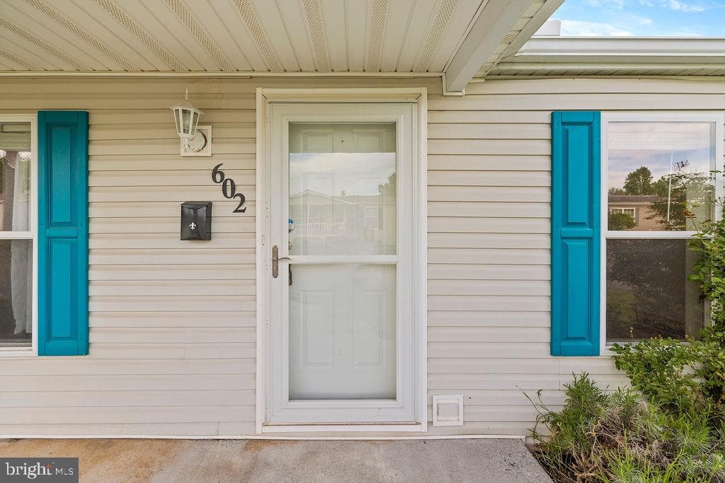 602 Pine Tree Lane photo 40