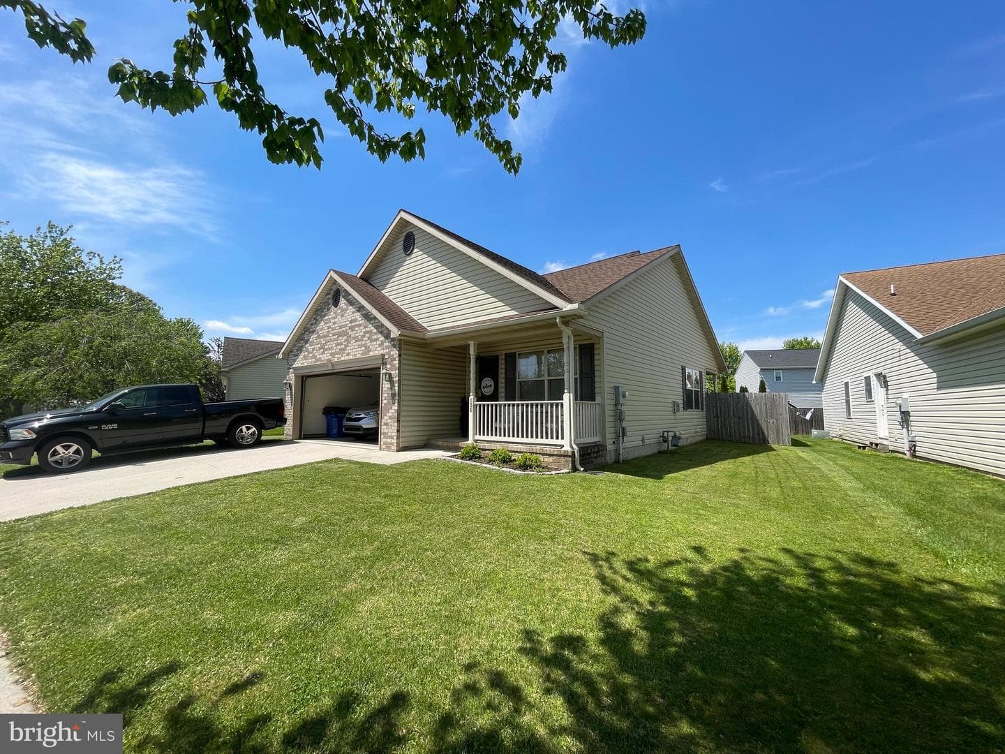 136 Colorado Avenue photo 2