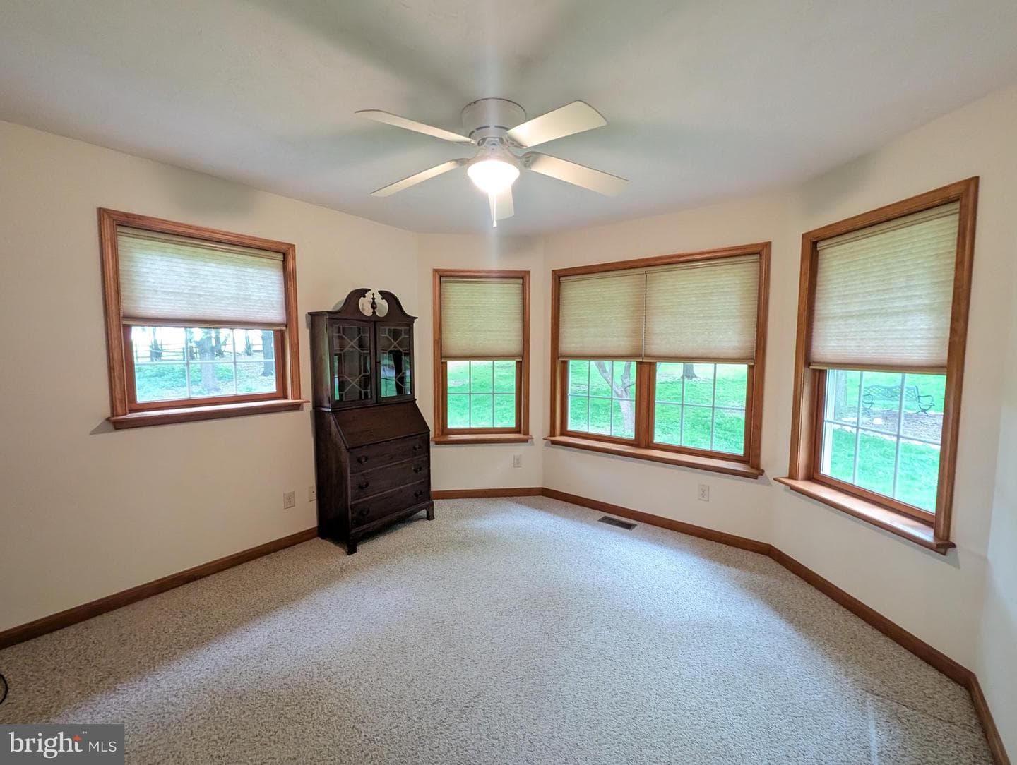 85 Southview Drive photo 35