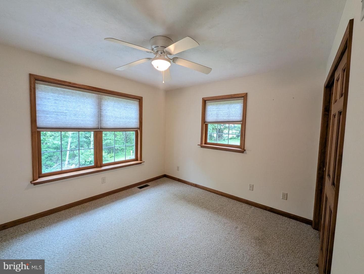 85 Southview Drive photo 37