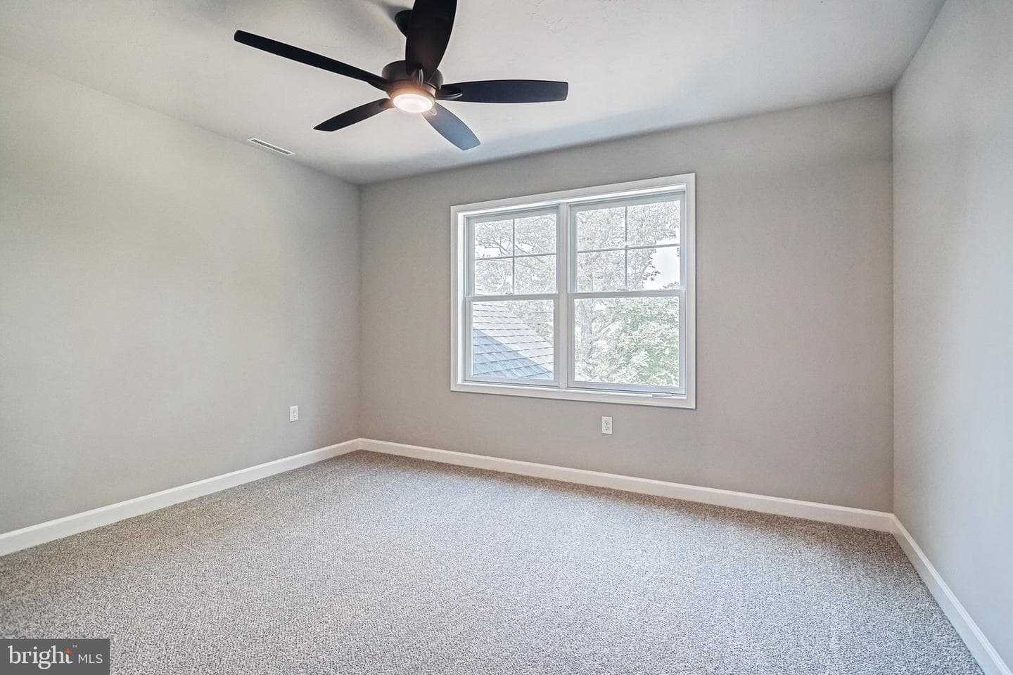25 S Orchard View Dr photo 32