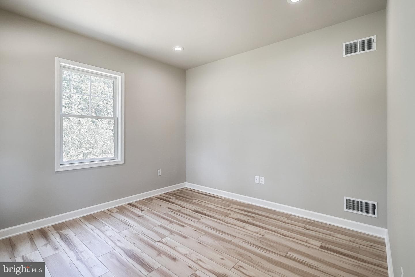 25 S Orchard View Dr photo 9