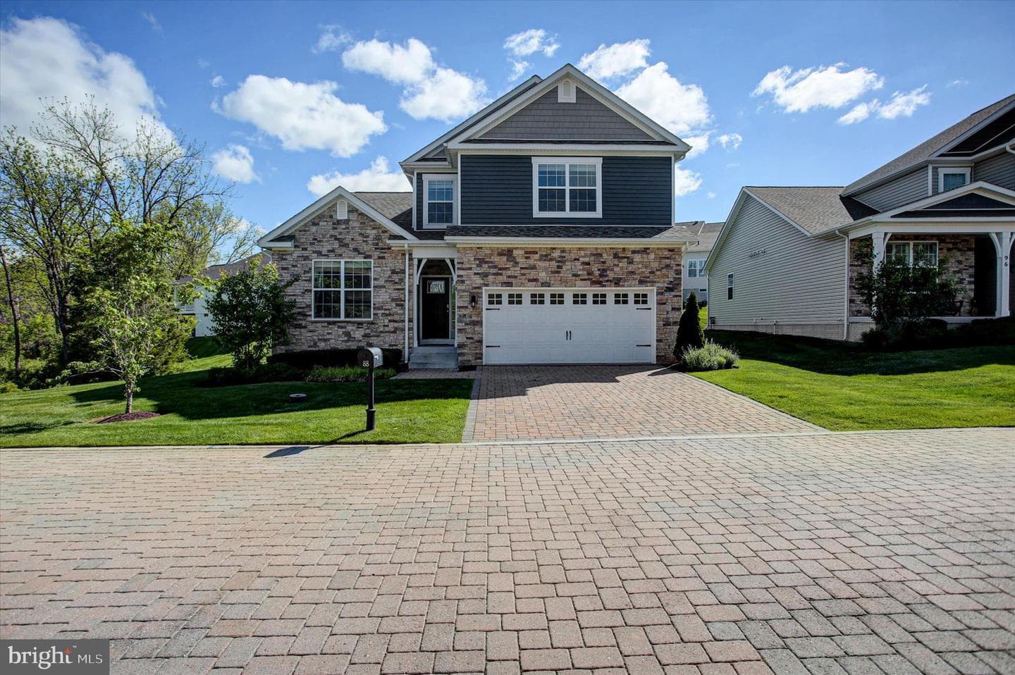 88 Bridge Valley Road photo 3