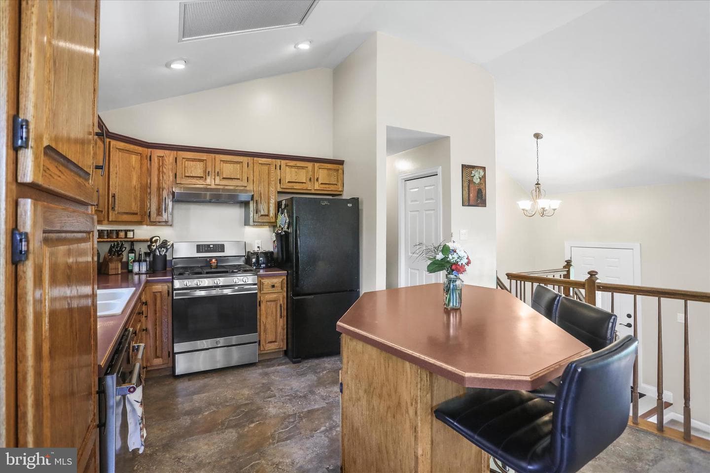 39 N Pheasant Way photo 8