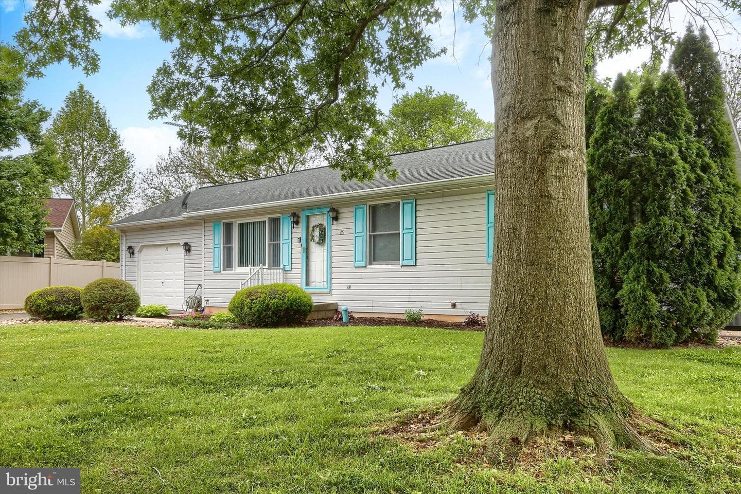 29 Hughes Drive photo 9