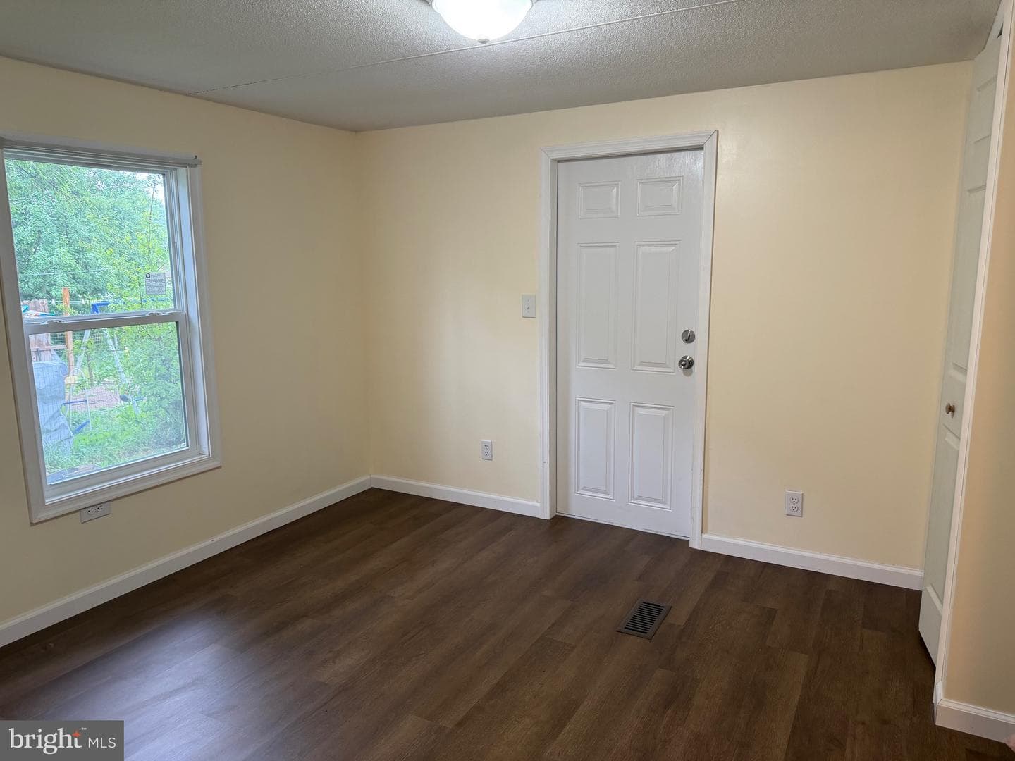 1104 W Elm Avenue W photo 10
