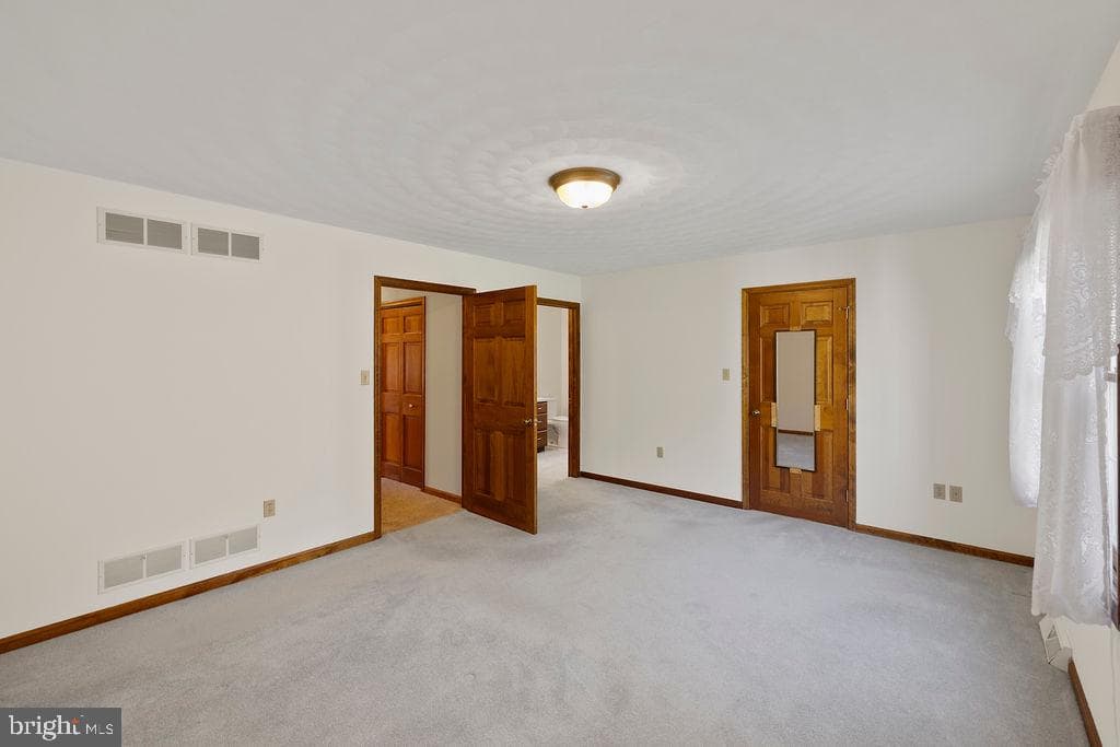 315 Friendship Lane photo 28