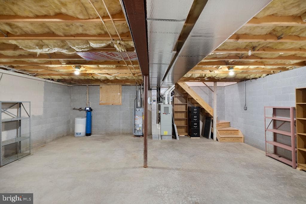 315 Friendship Lane photo 43
