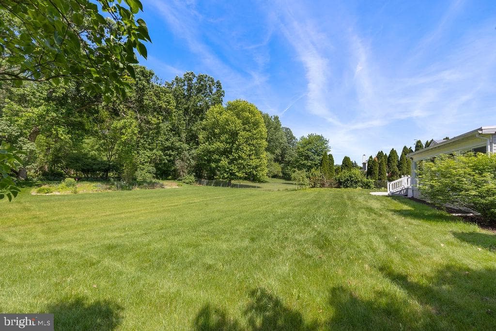 315 Friendship Lane photo 48