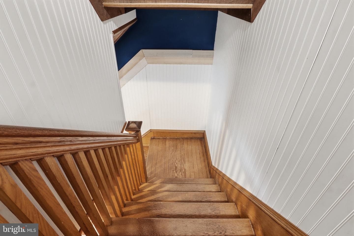 103 W King Street photo 31