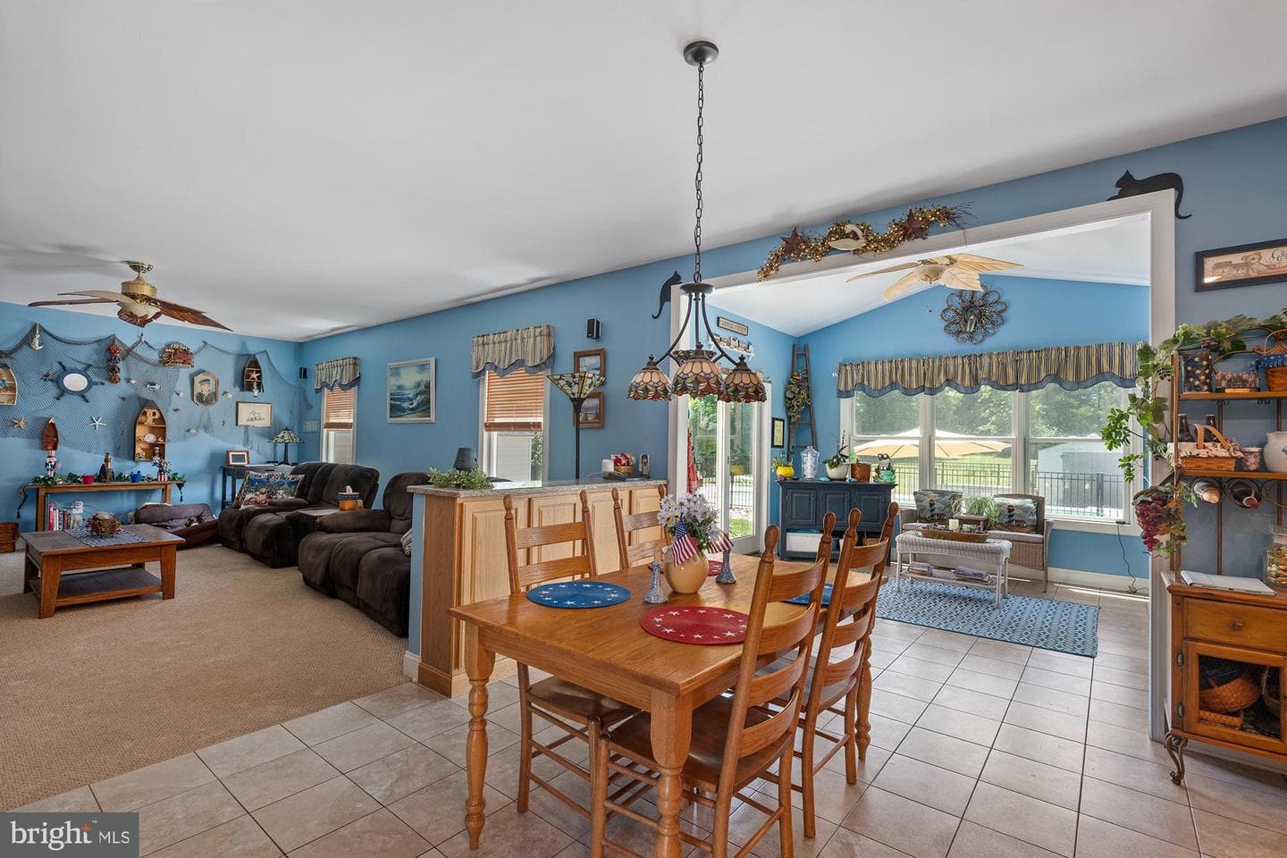 75 Saint Johns Road W photo 19