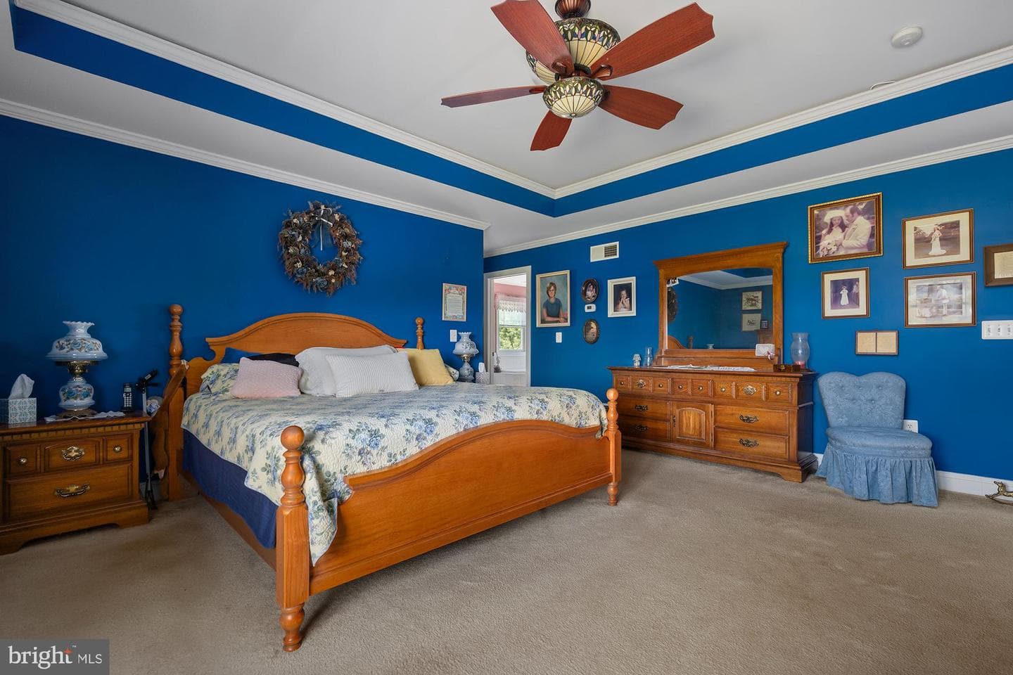 75 Saint Johns Road W photo 32
