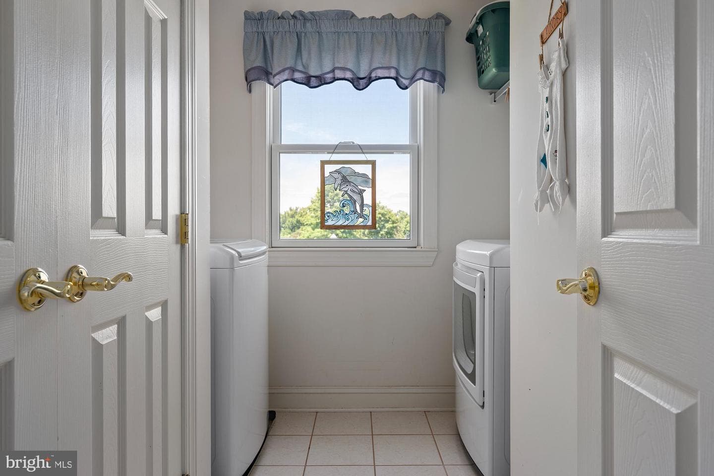 75 Saint Johns Road W photo 45