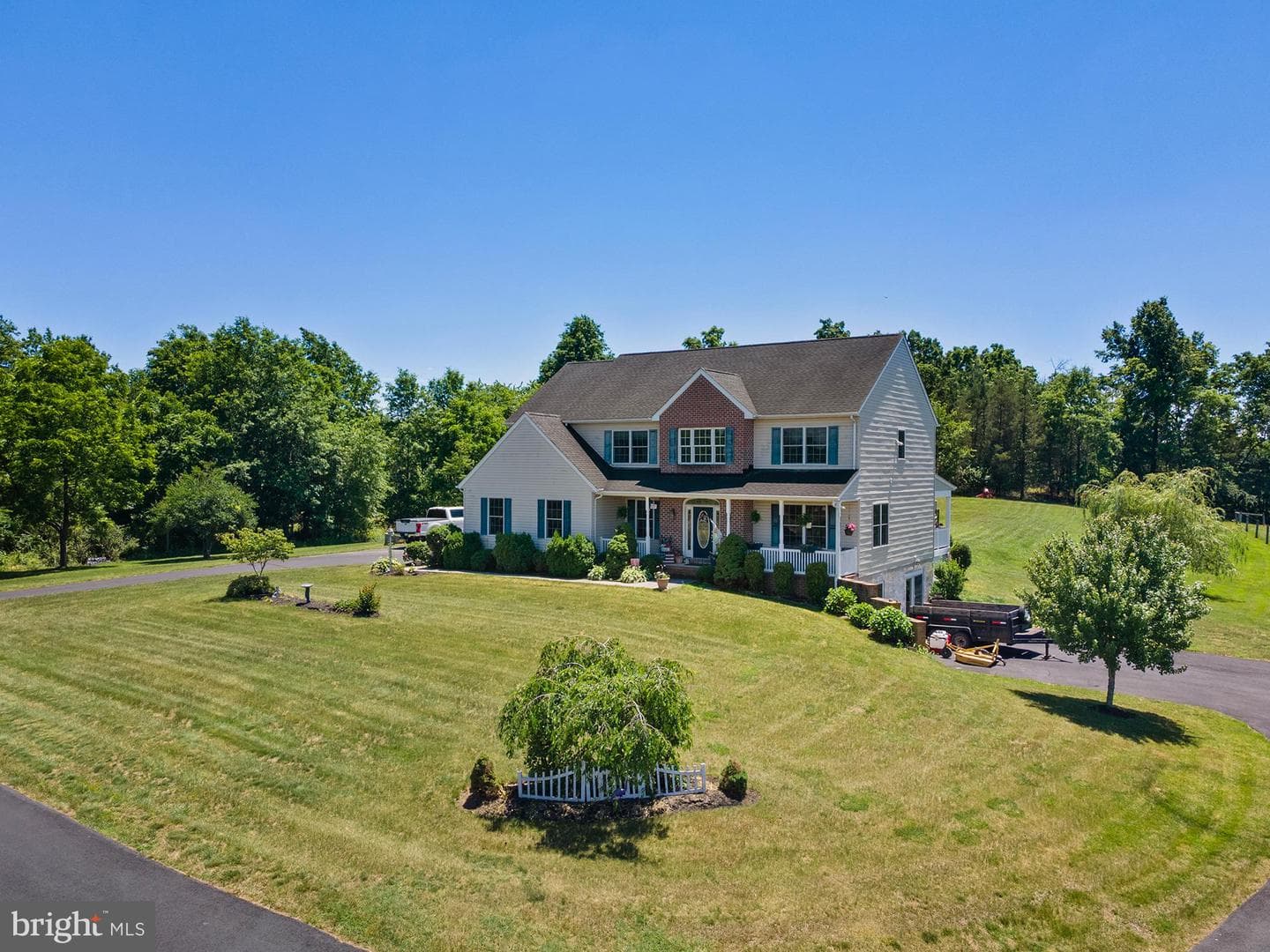 75 Saint Johns Road W photo 7