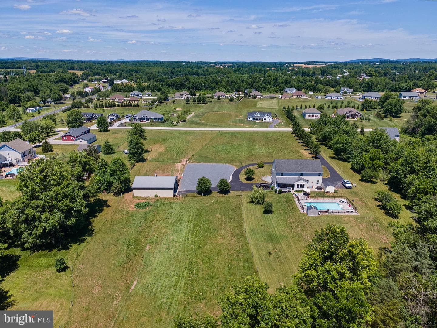 75 Saint Johns Road W photo 82