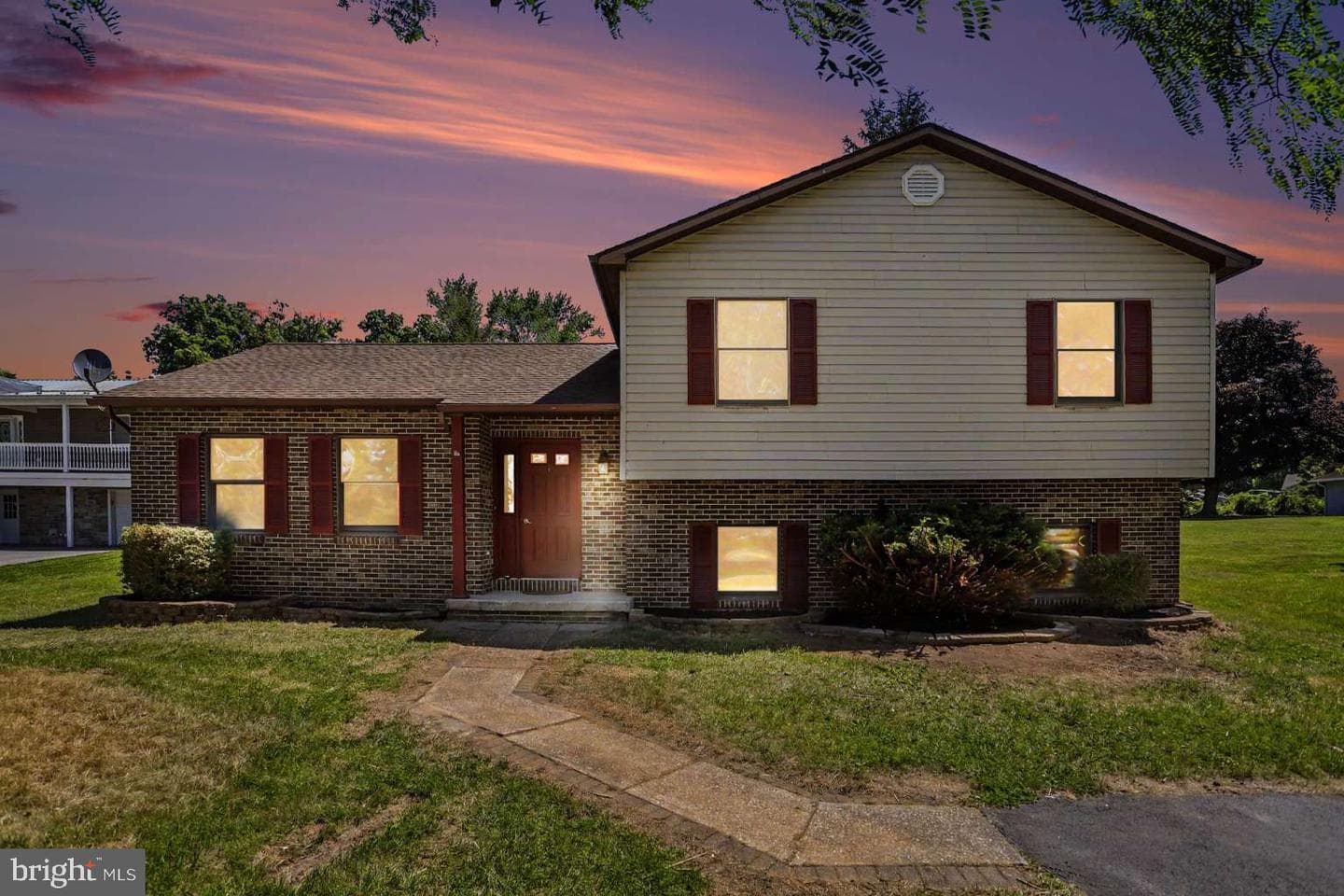 16 Wadsworth Drive