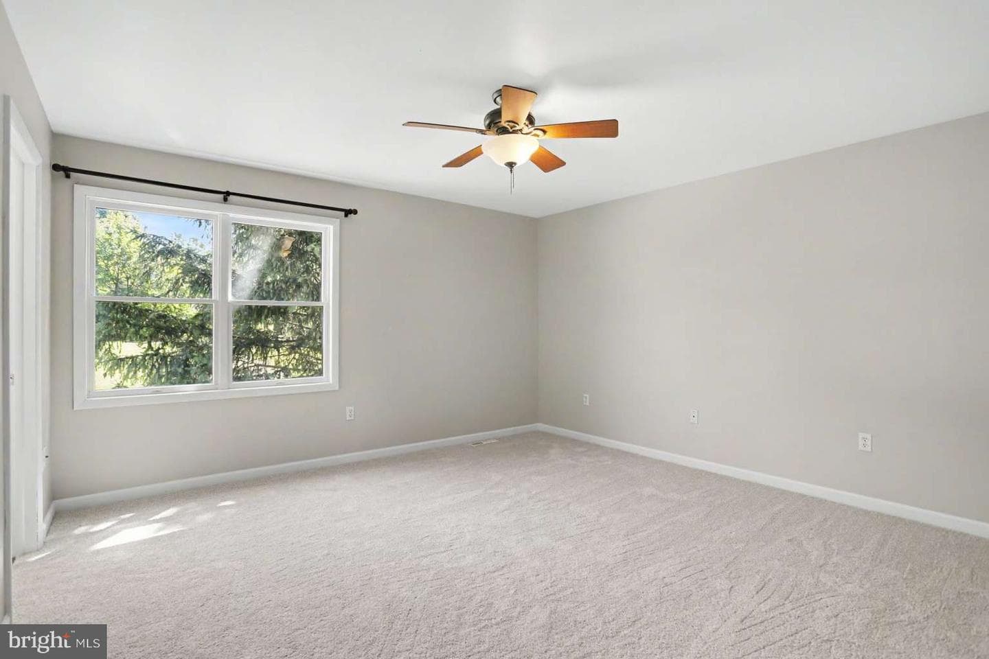 16 Wadsworth Drive photo 11