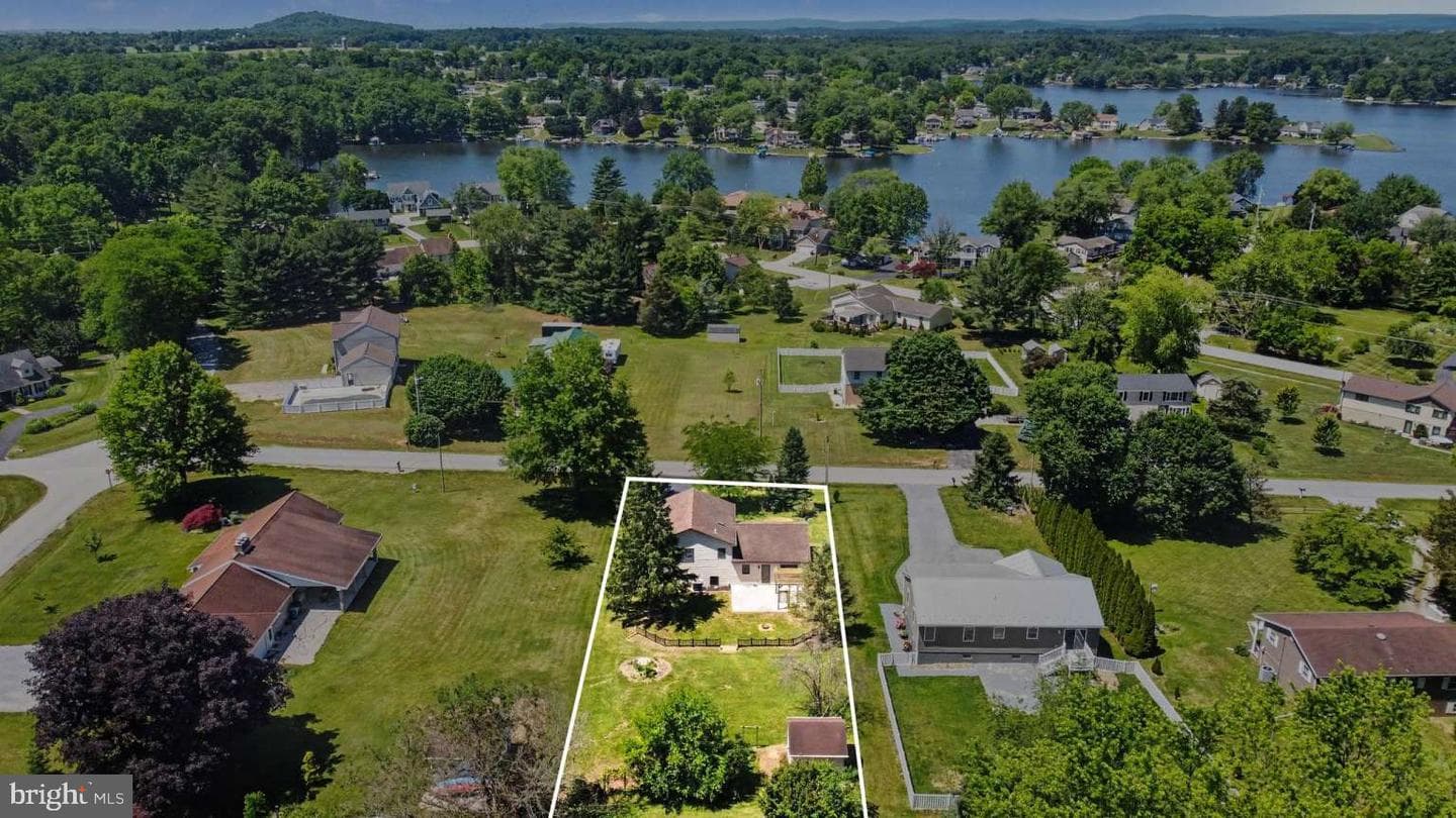 16 Wadsworth Drive photo 18
