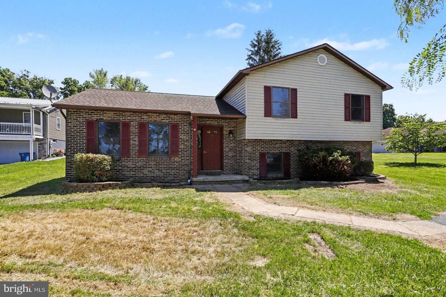 16 Wadsworth Drive photo 2