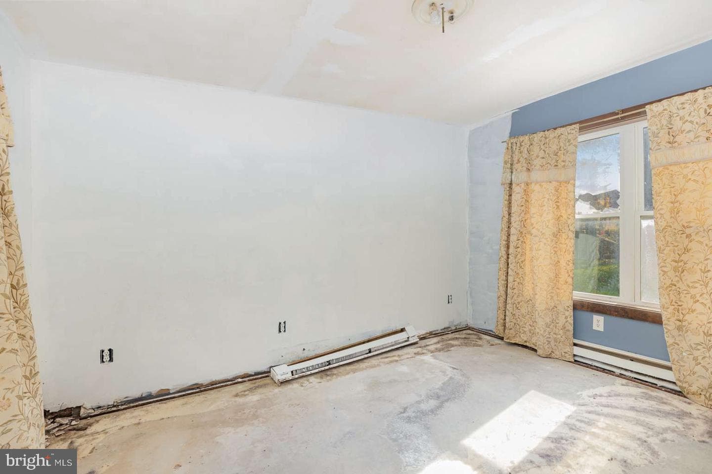 1214 Church Road photo 6