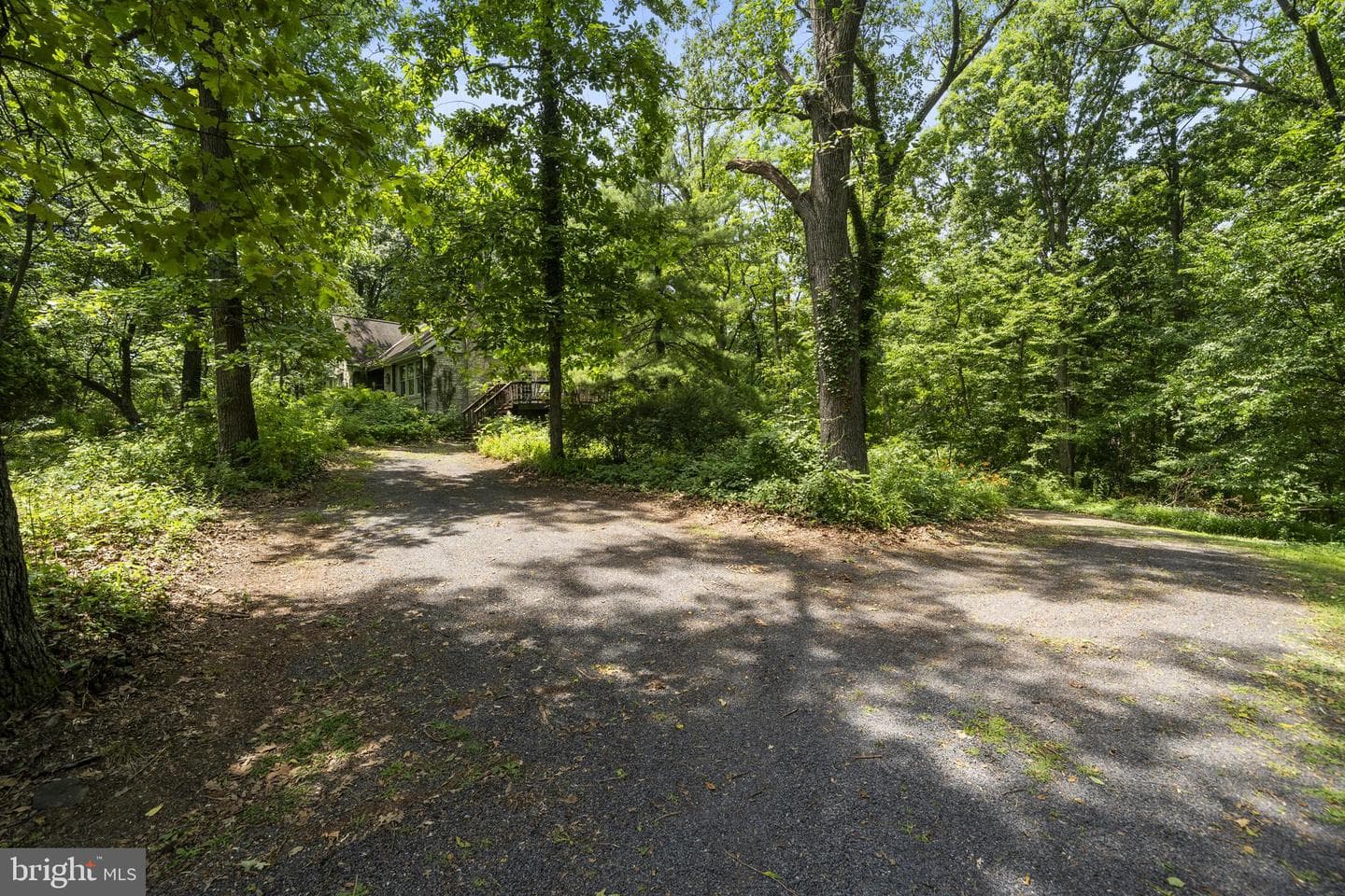 275 Hoffman Rd photo 3