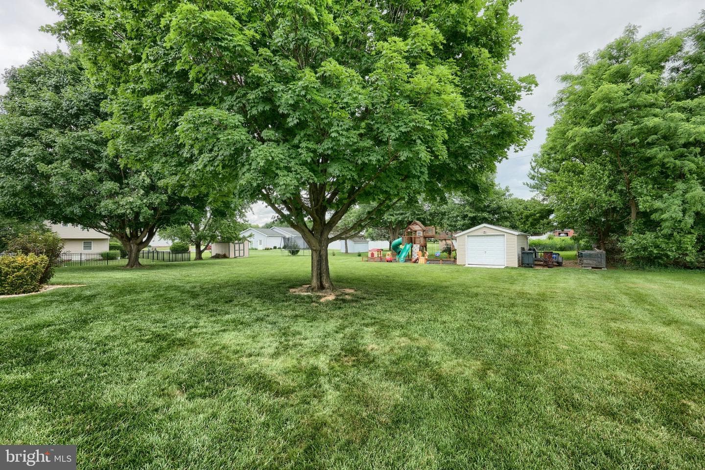 25 Fieldcrest Drive photo 10