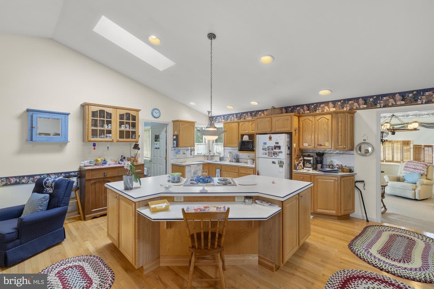 327 Beaver Street photo 18