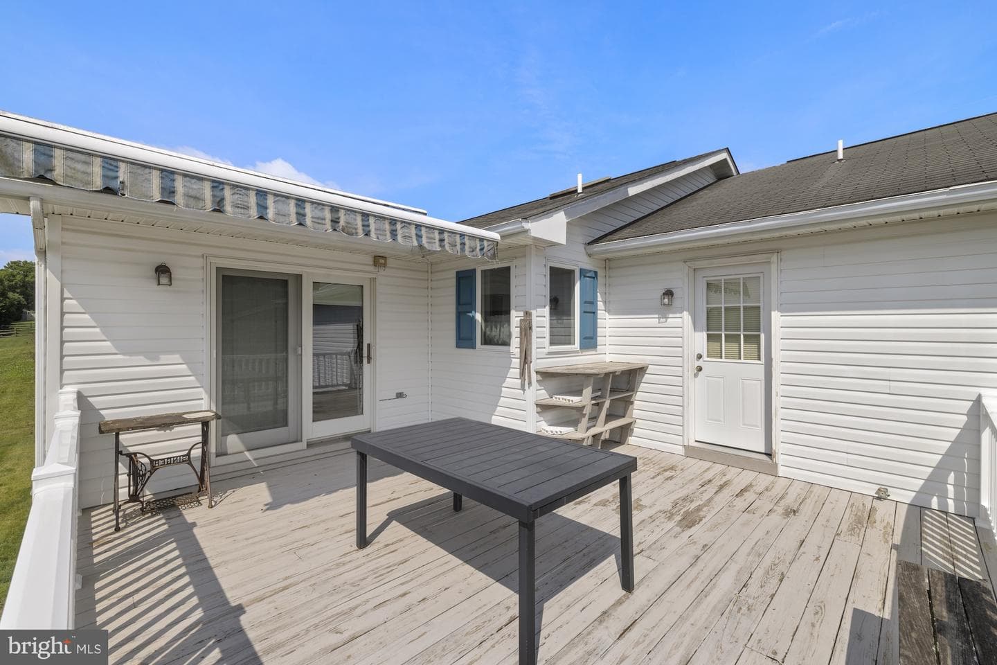 327 Beaver Street photo 42