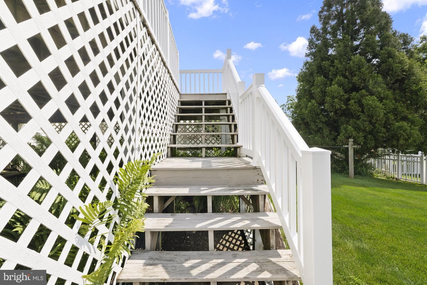 327 Beaver Street photo 44