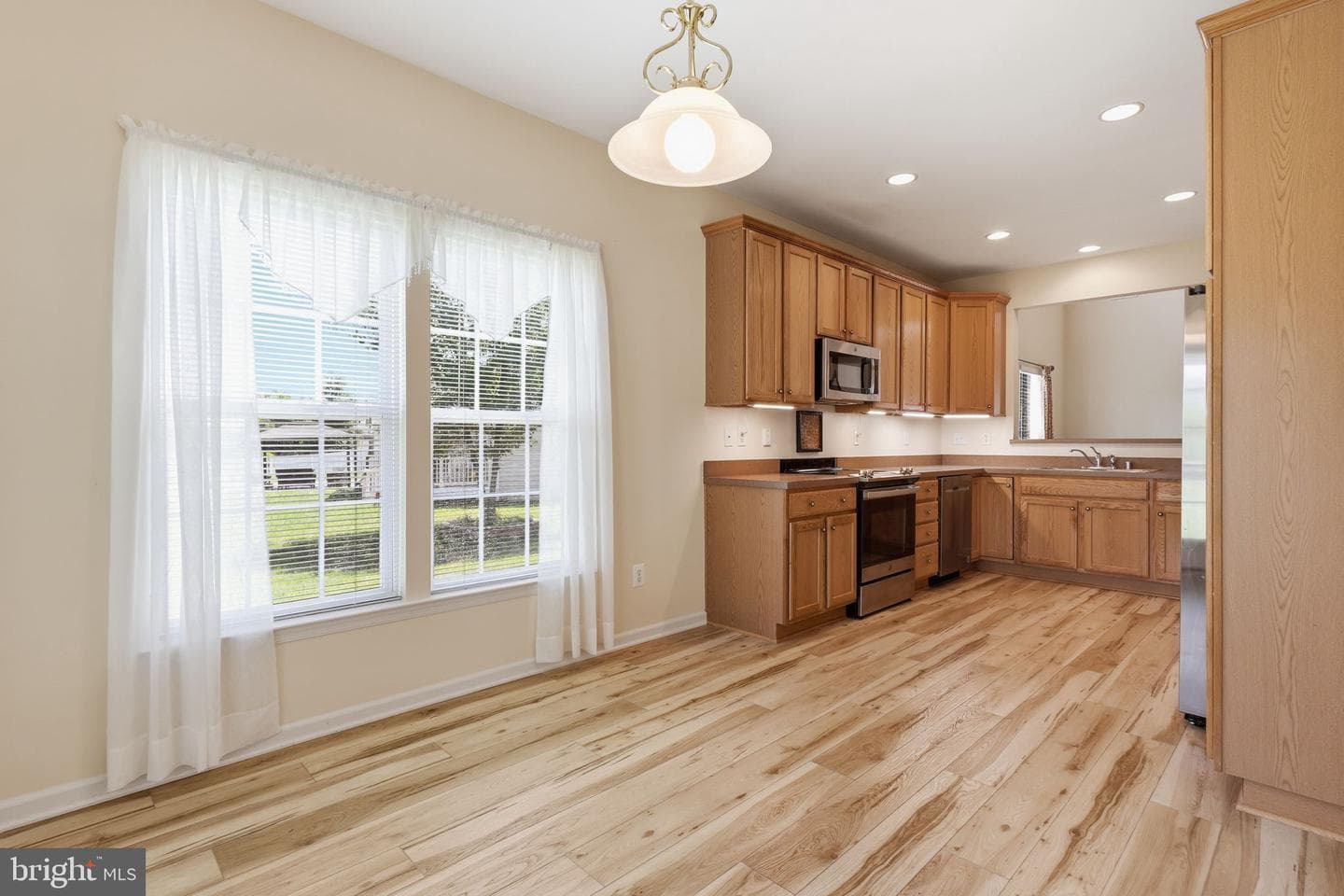 281 Maple Drive photo 10