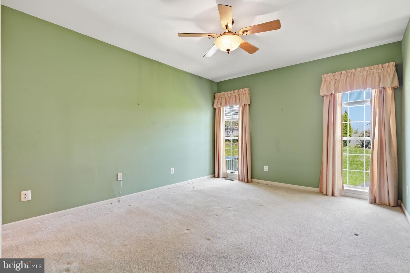 281 Maple Drive photo 12