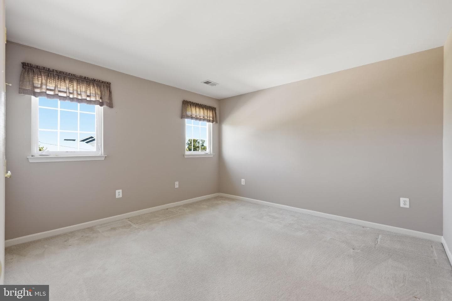 281 Maple Drive photo 16