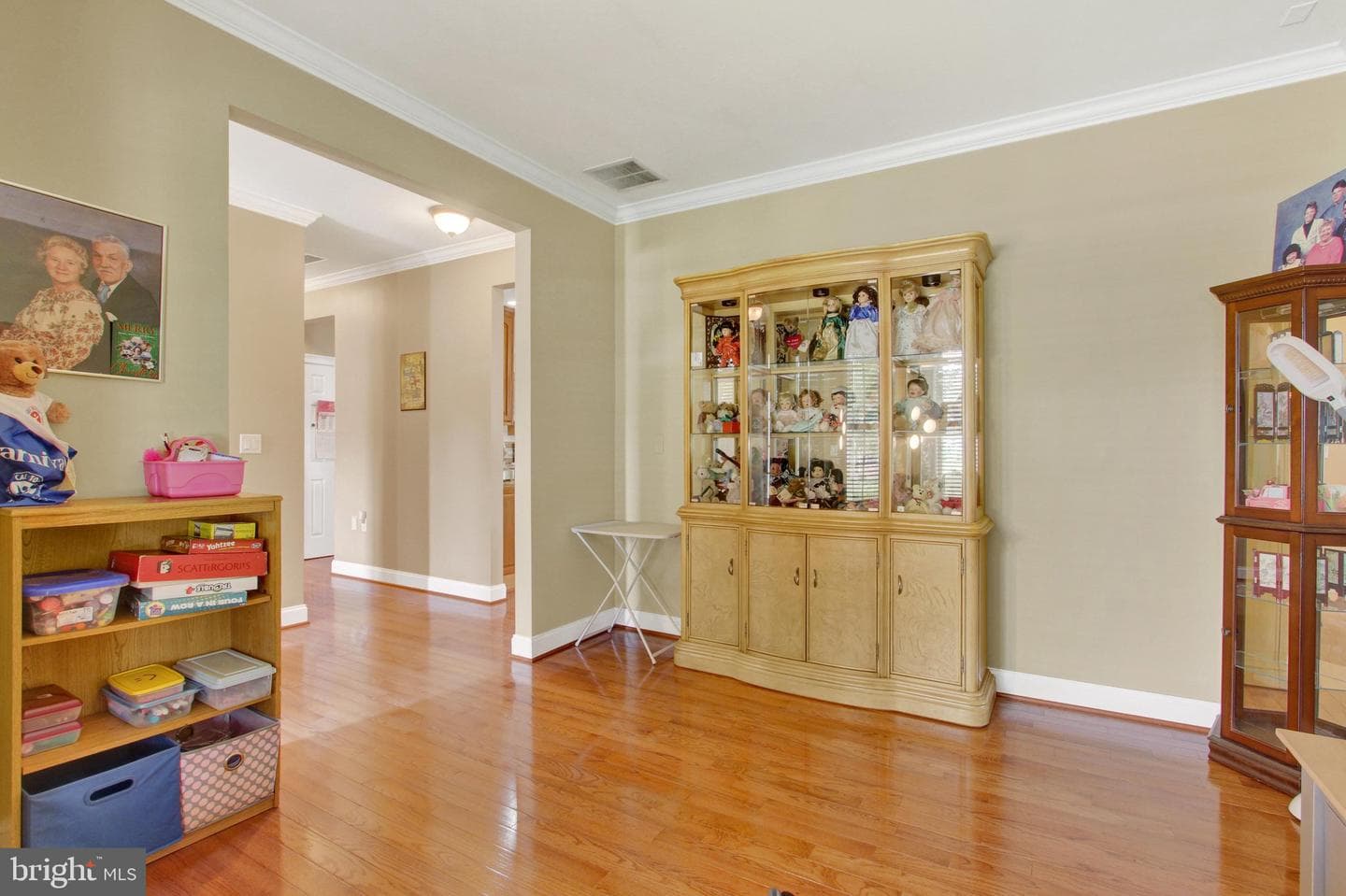 50 Bristol Drive photo 4