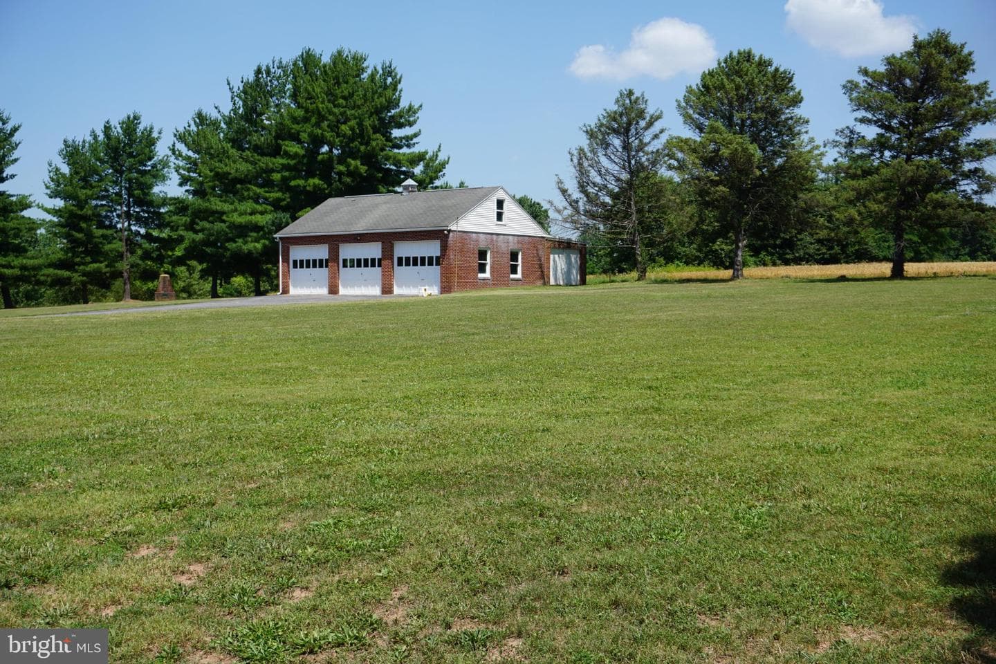 62 W Hanover Street photo 18