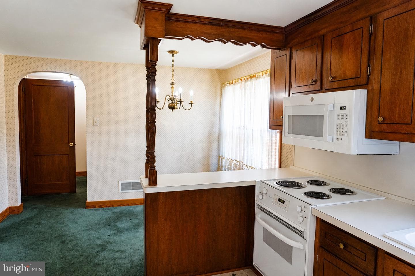 62 W Hanover Street photo 24