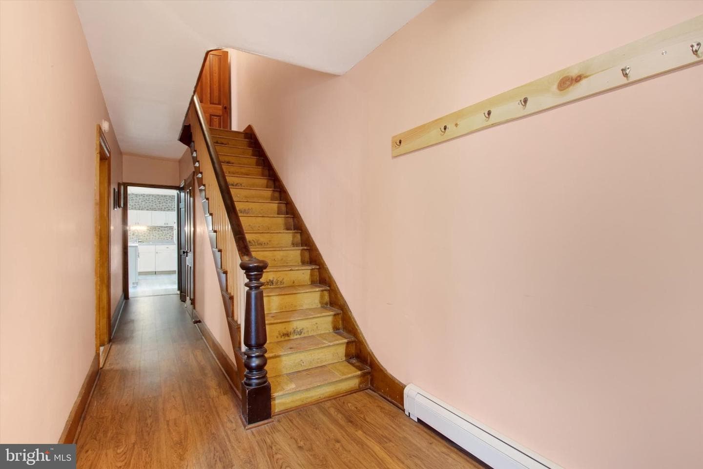 526 W King Street photo 15