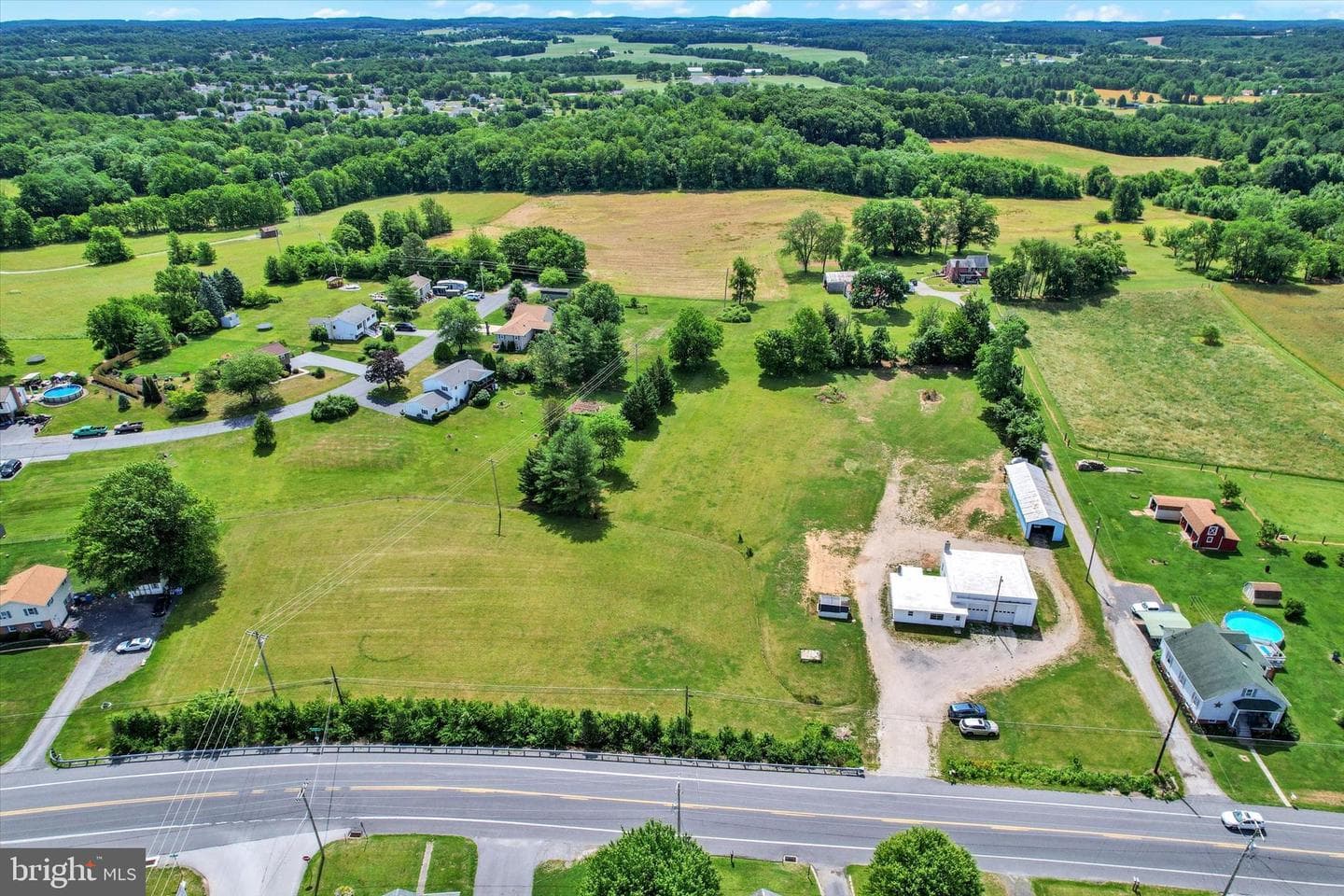 1090 Frederick Pike, Littlestown