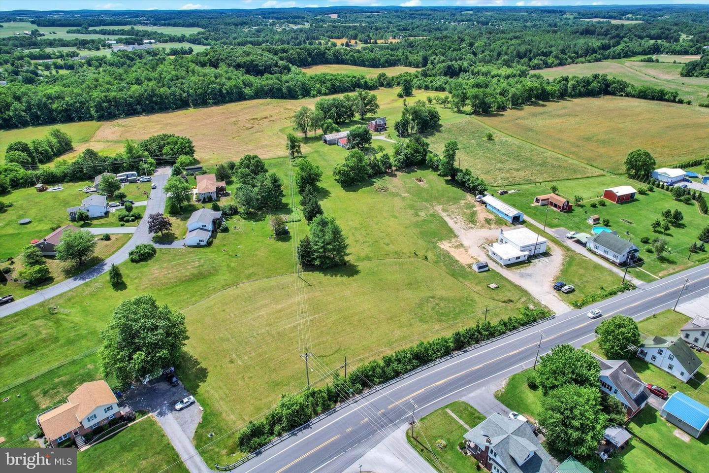 1090 Frederick Pike photo 3