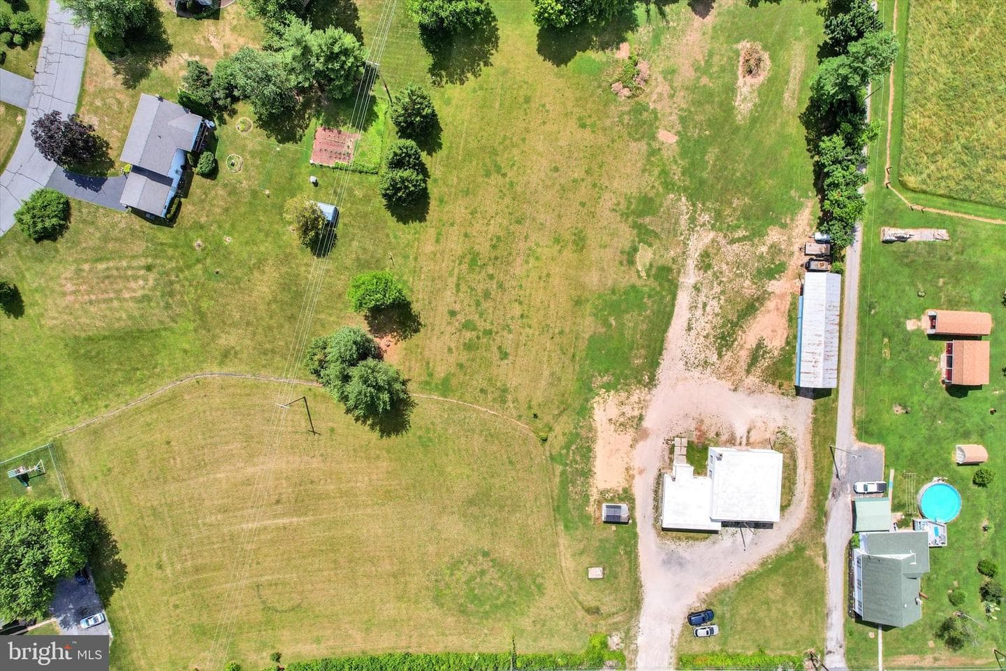 1090 Frederick Pike photo 7