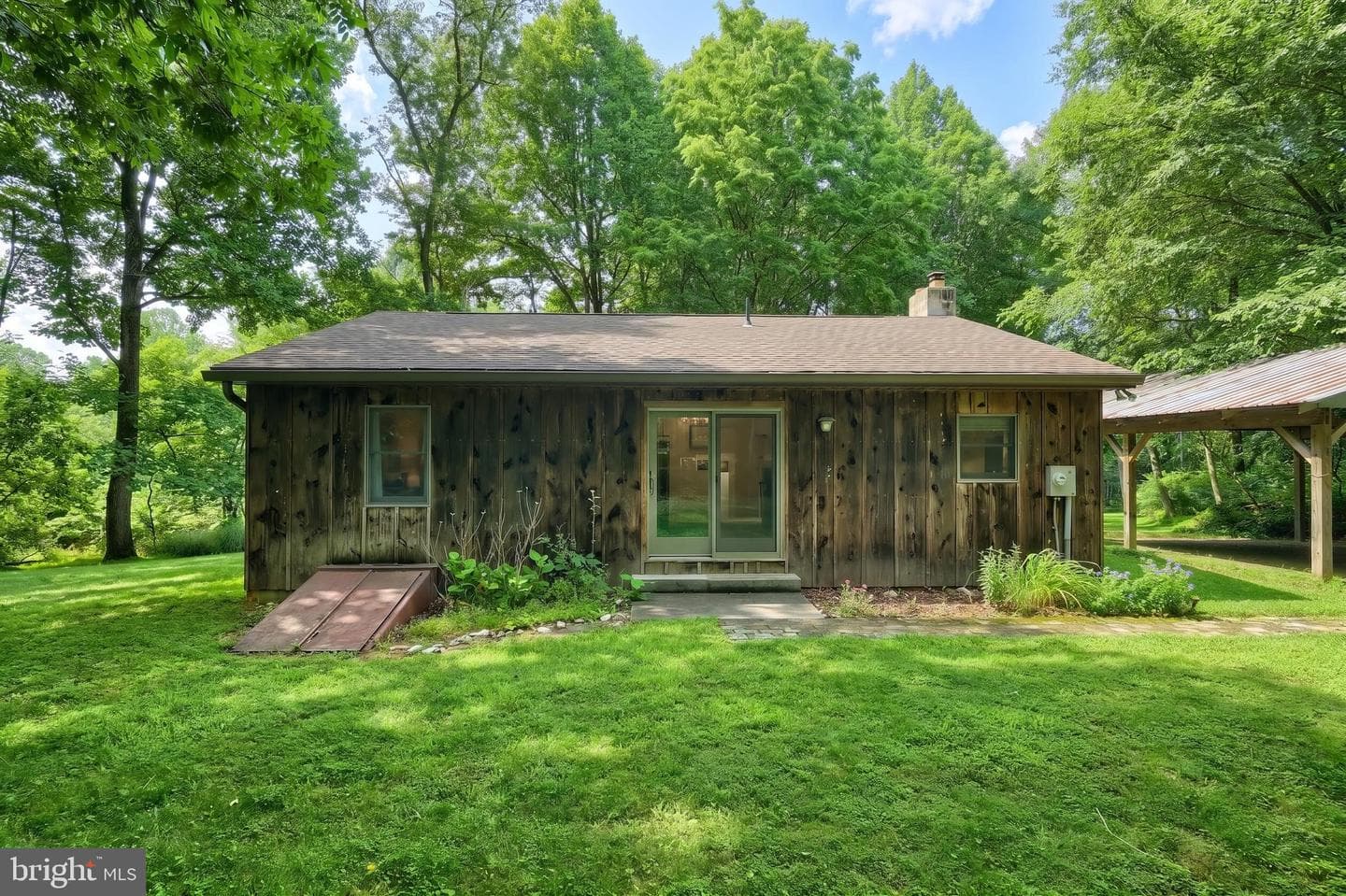 345 Moritz Road photo 4