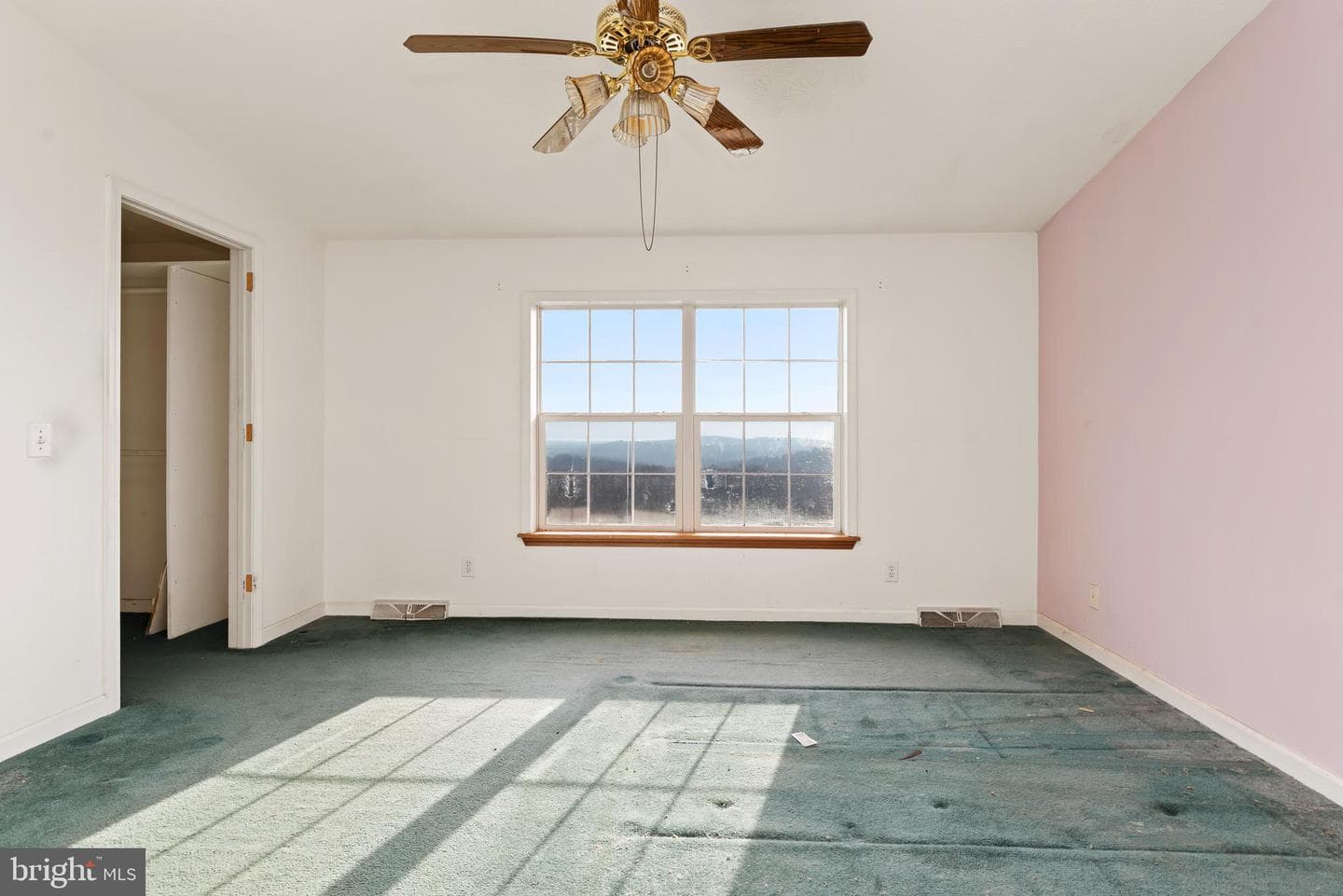 6335 Oxford Road photo 24