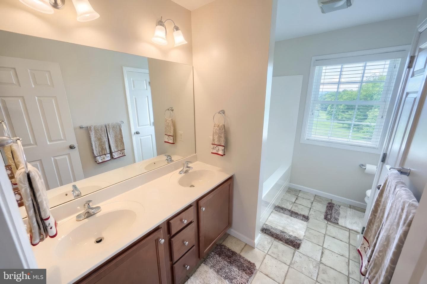 137 Kimberly Lane photo 33