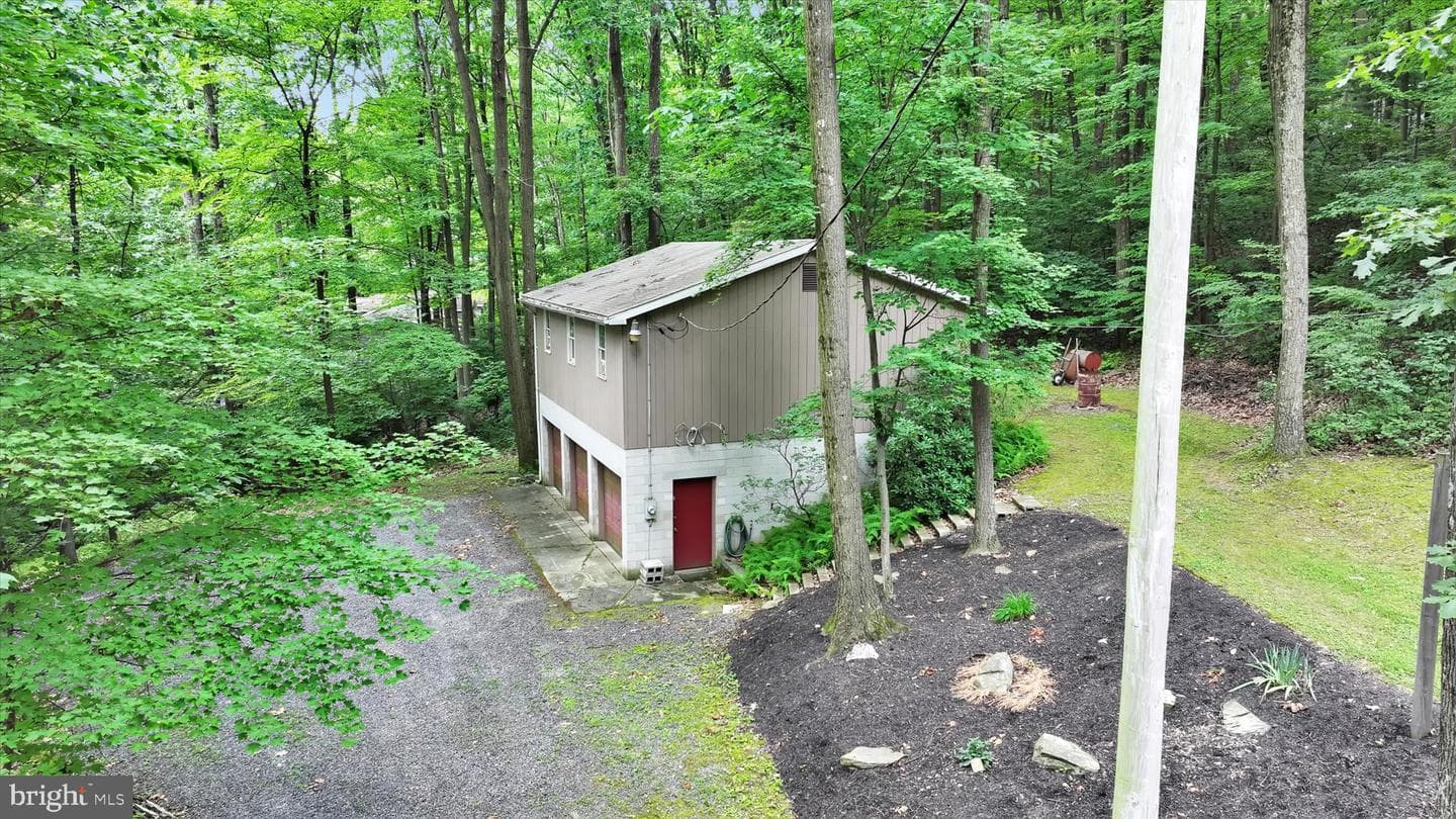 15 Ed Avenue photo 11