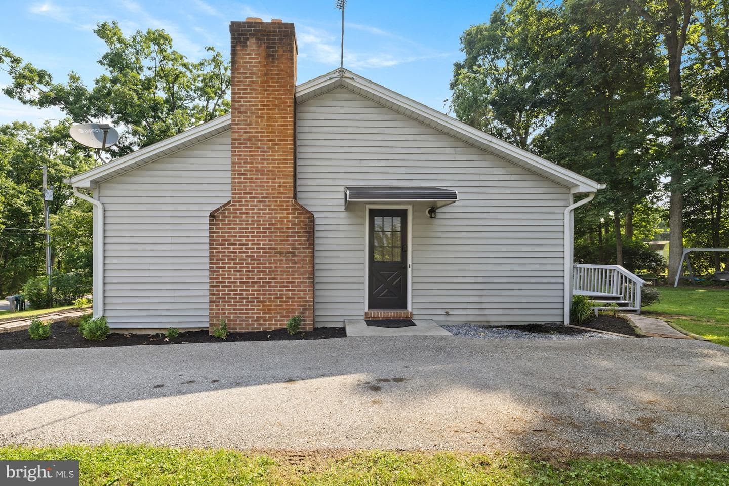 16 Halleck Drive photo 11