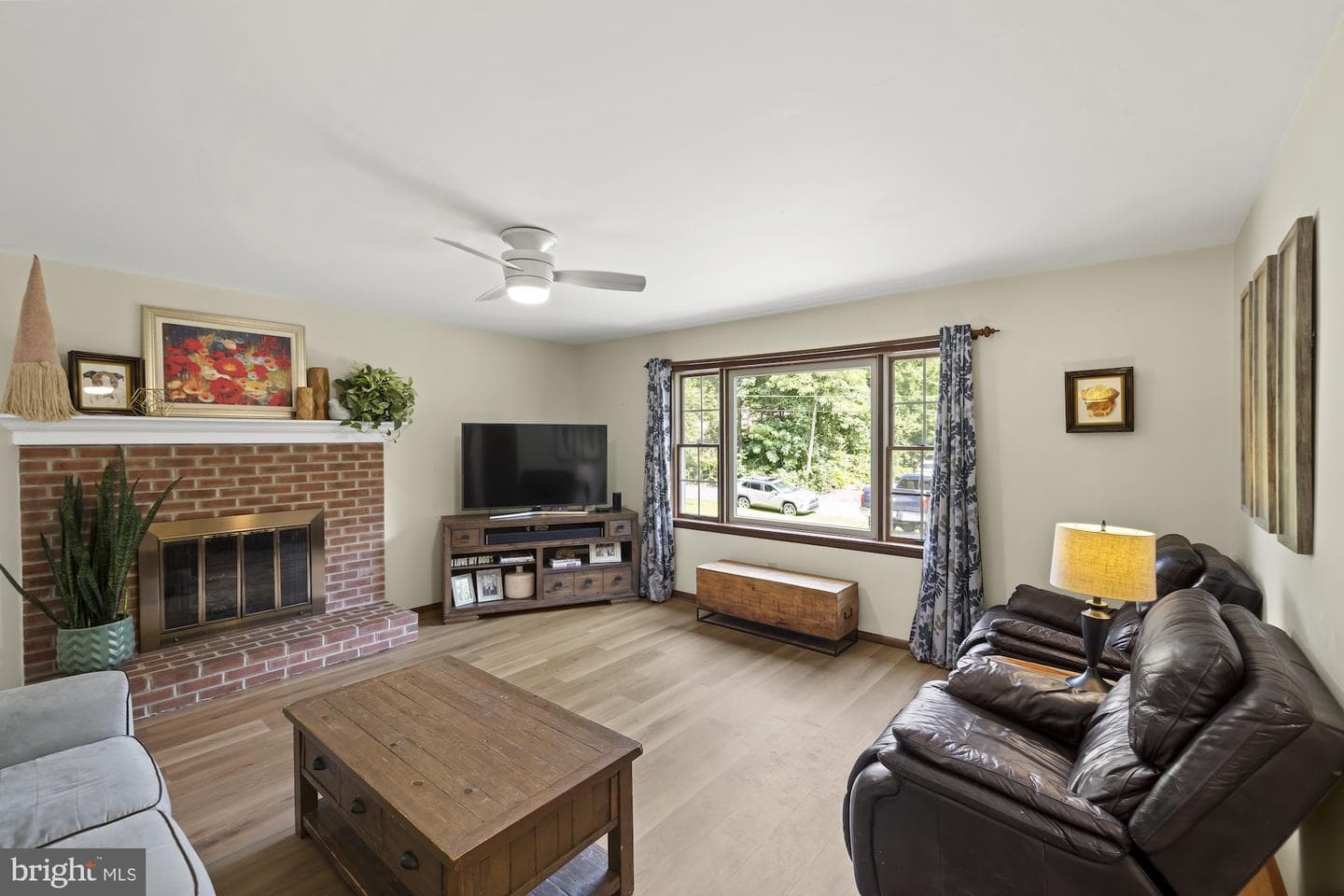 16 Halleck Drive photo 23
