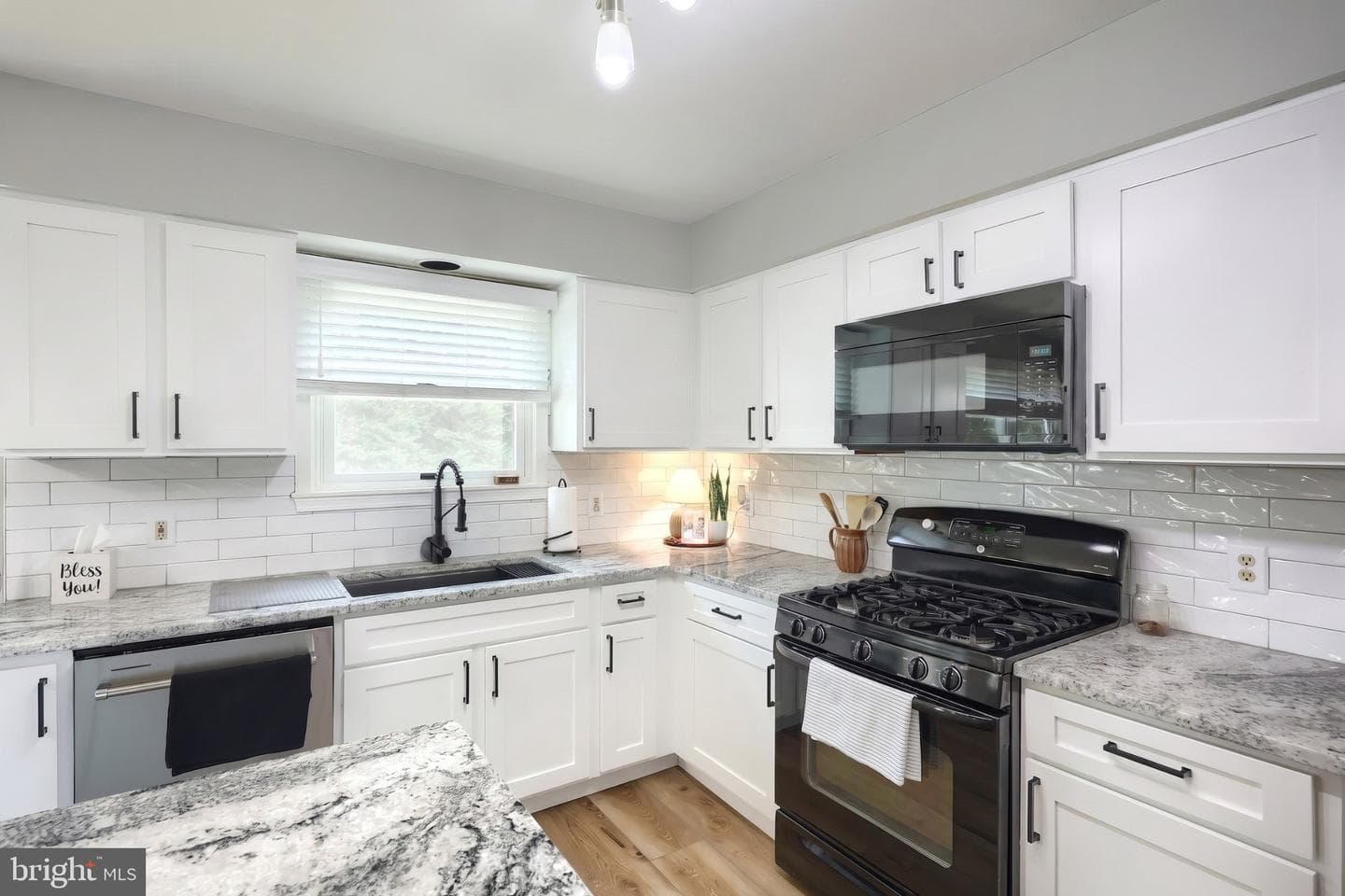 2 Wheaton Drive photo 12