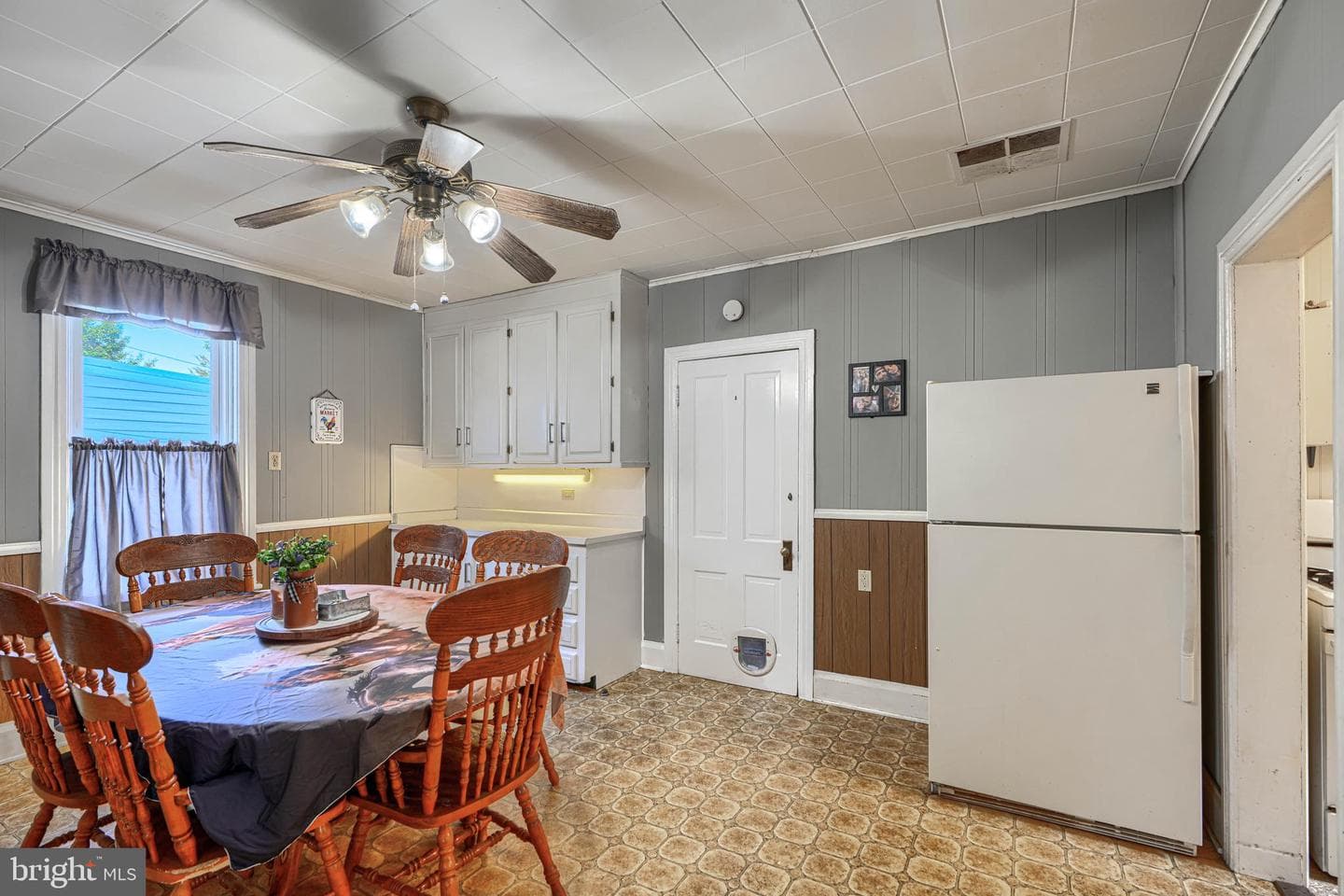 331 North photo 20