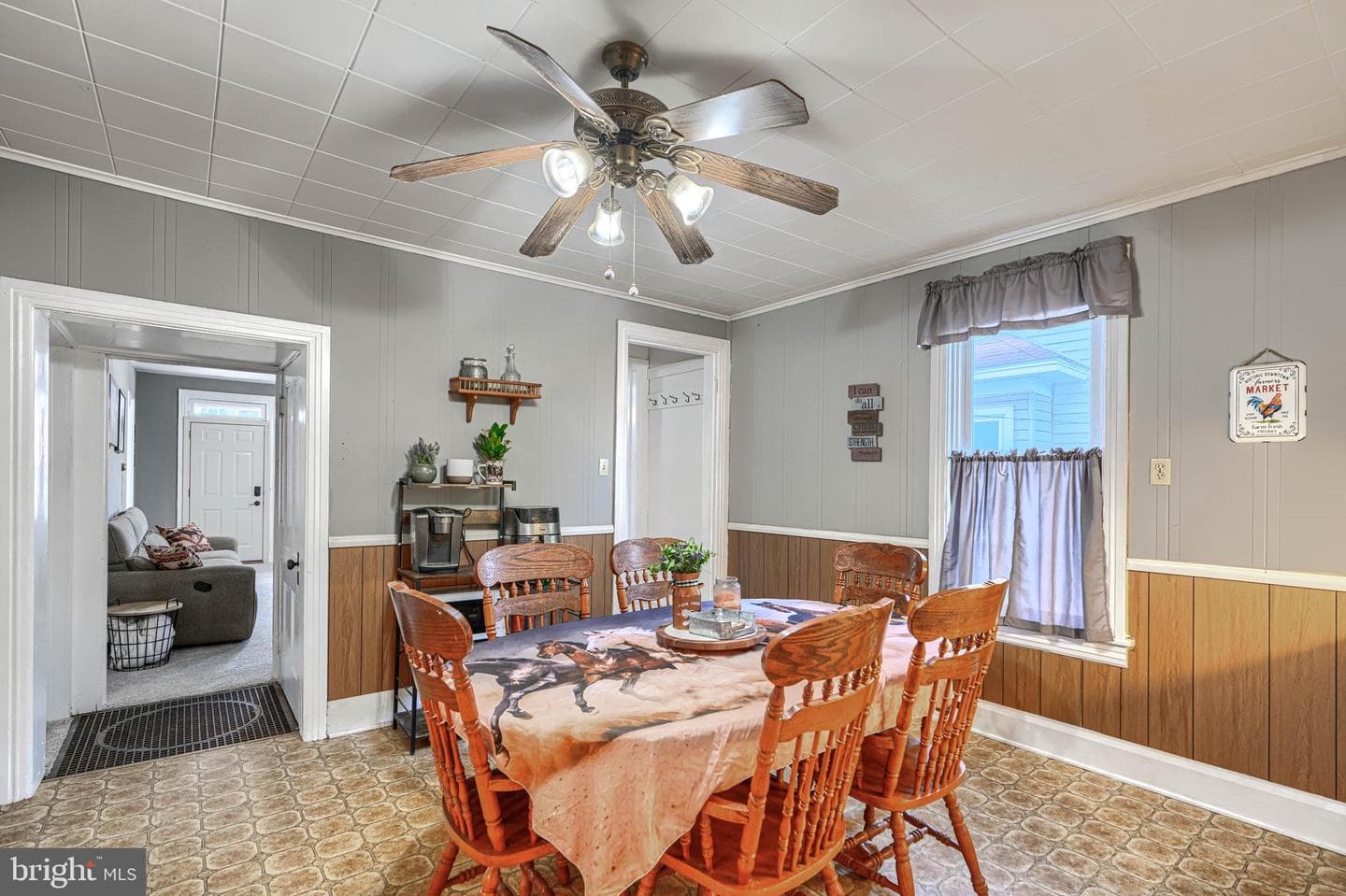 331 North photo 24