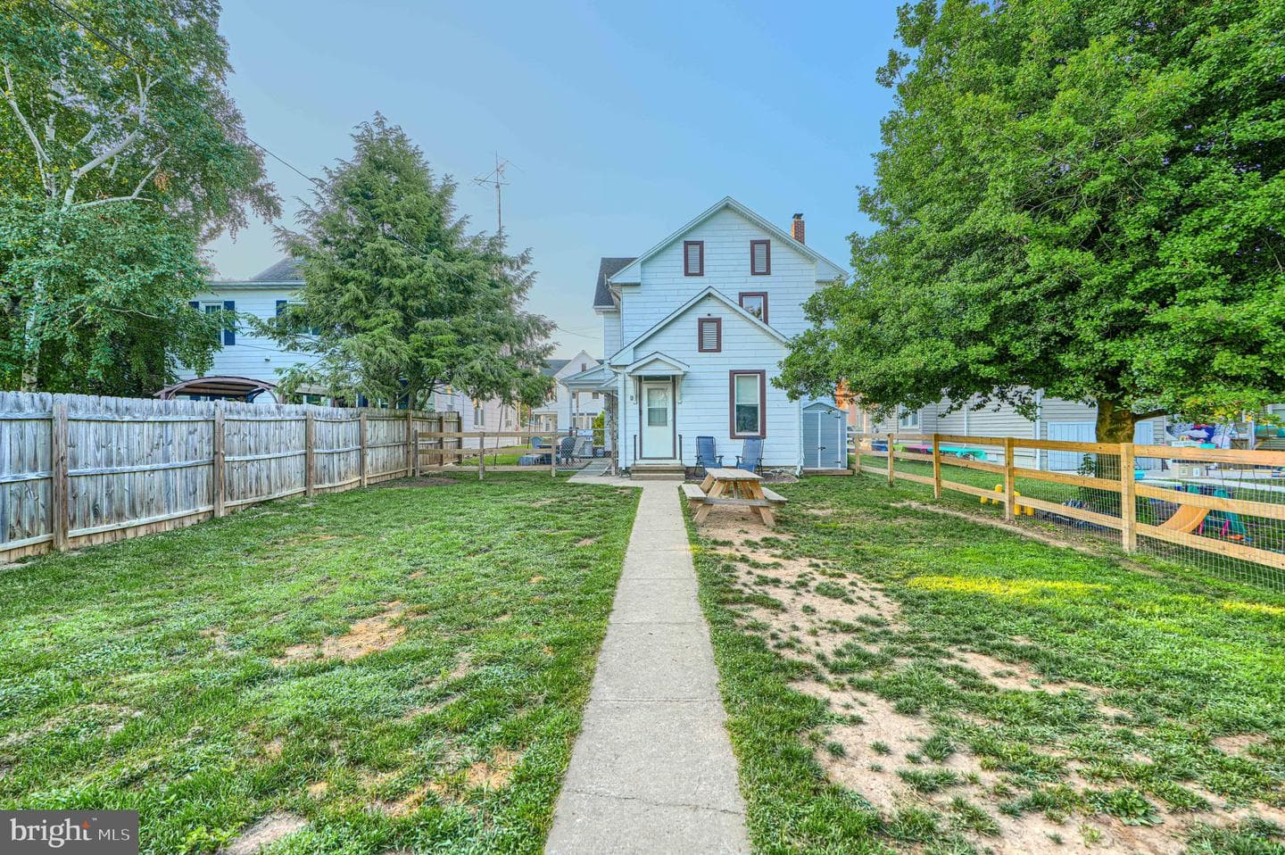 331 North photo 54