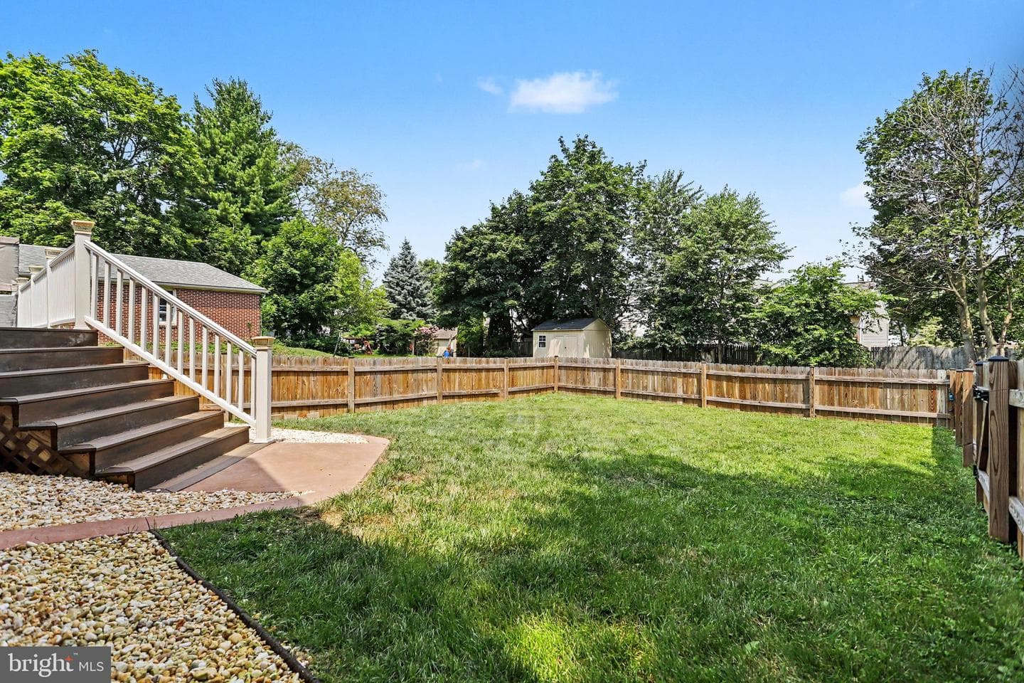 301 W Myrtle Street photo 28